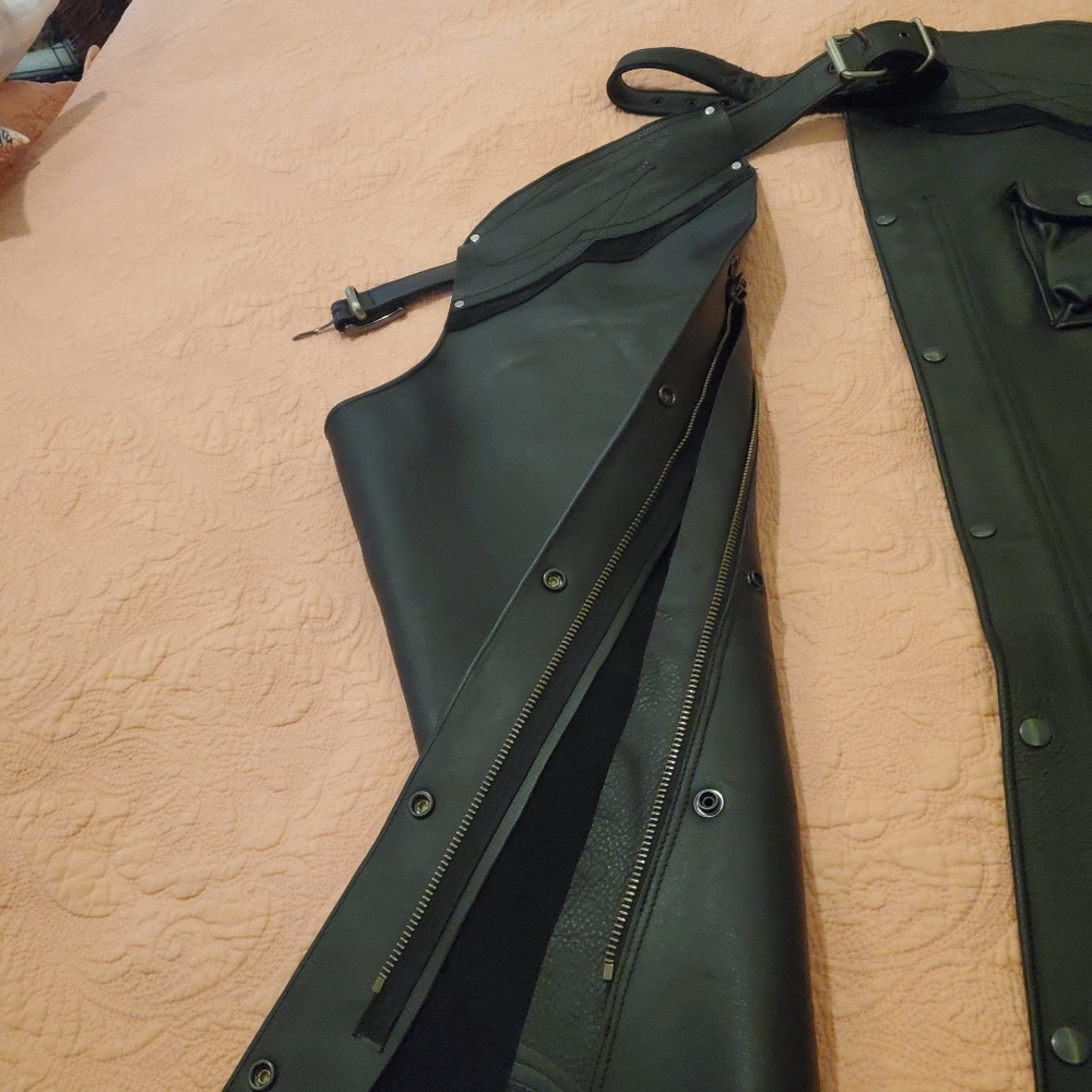 Motorcycle Chaps - Picture 3 of 13